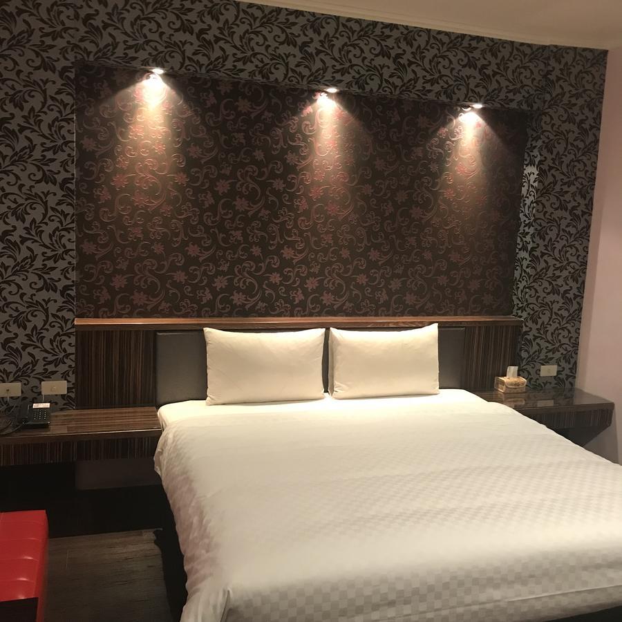 Baseball Hotel Hsinchu City Exterior photo